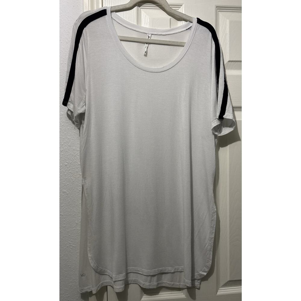 GLYDER T-shirt Dress Tunic Size Medium Short Sleeves Black Stripes Slits